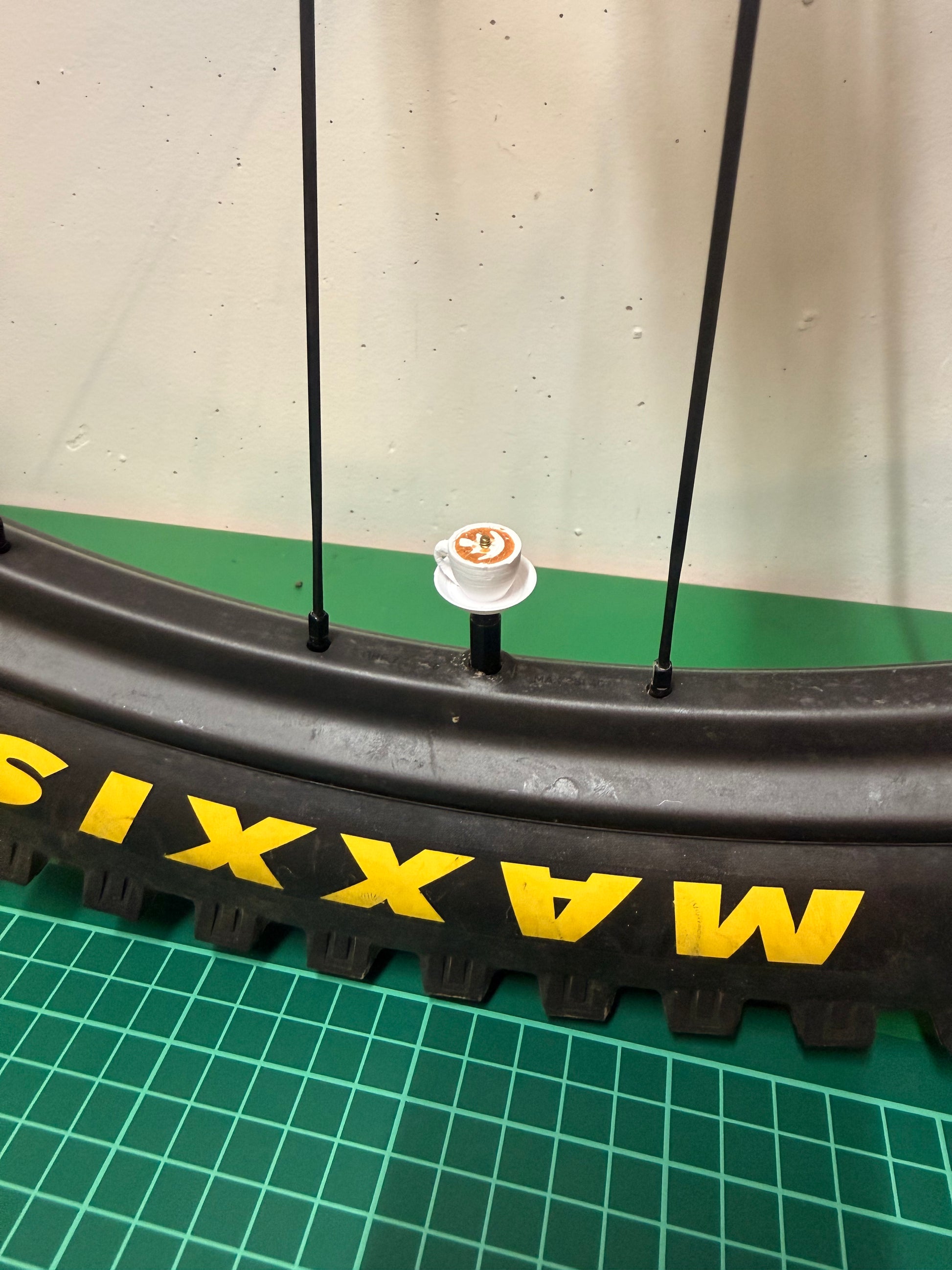 ohne ventilkappe fahrrad fahren Flat White Fahrrad Ventilkappe – 3D-Druck PETG